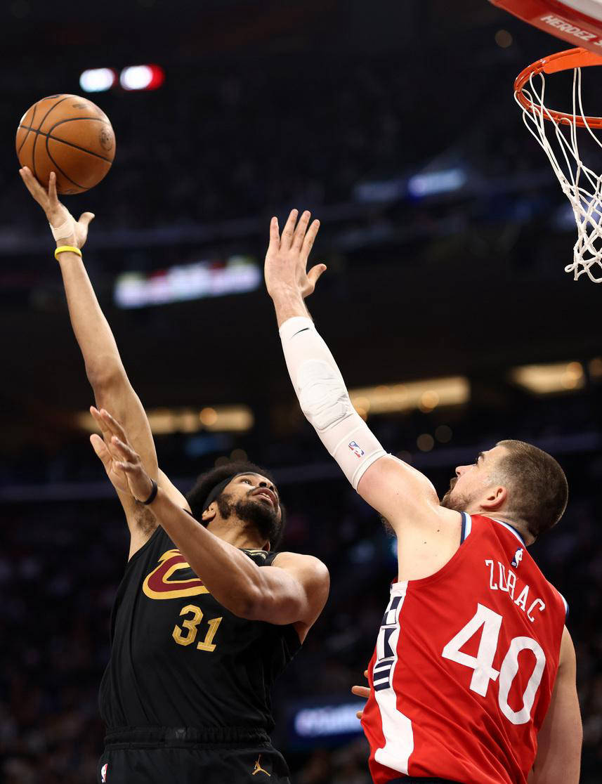 熊猫体育app-尼克斯胜骑士，实现逆转好戏