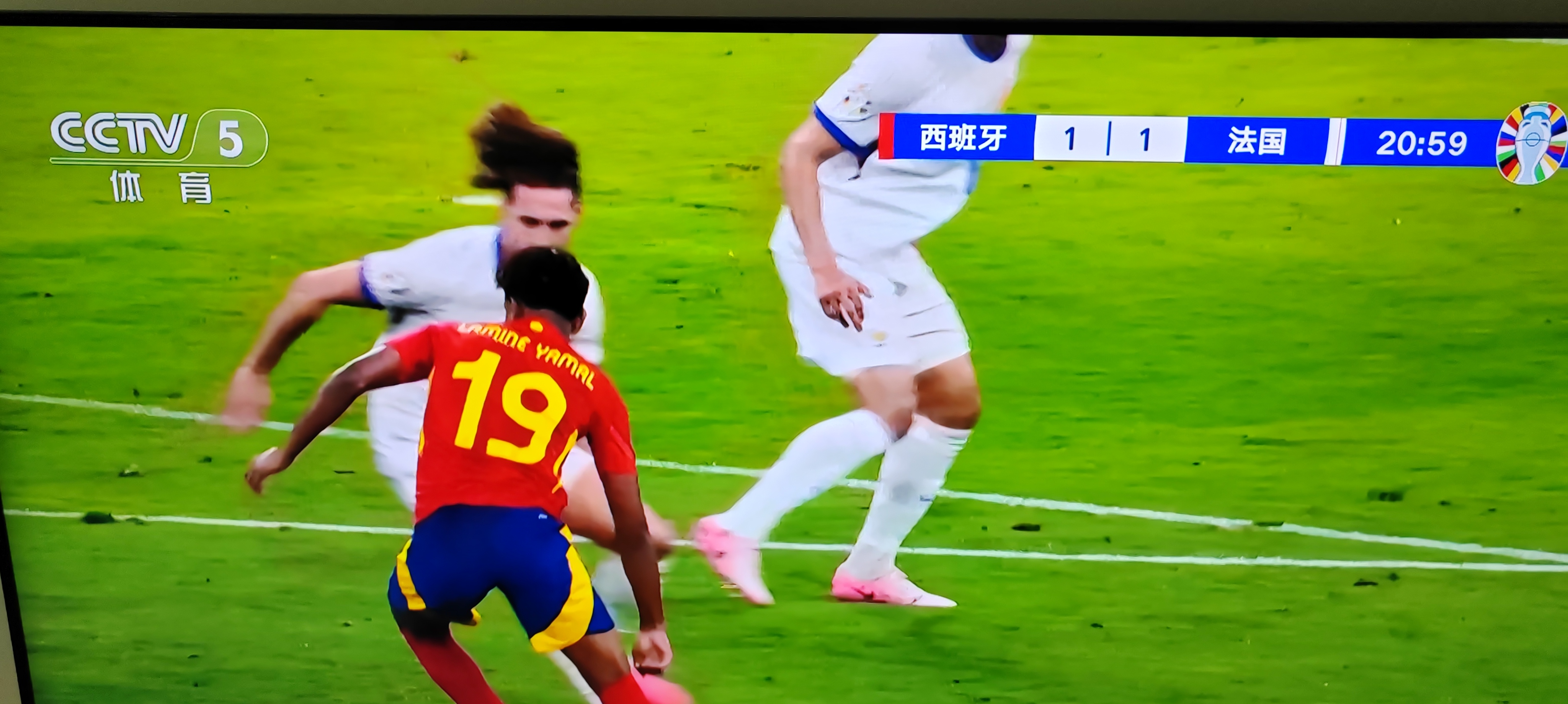 熊猫直播平台-欧洲杯篮球挑战赛半决赛，法国队逆转获胜晋级决赛