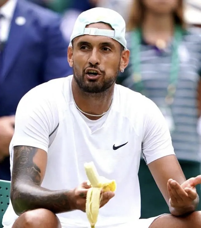 世界网球队险胜英国网球队，克耶高斯送出助攻的简单介绍