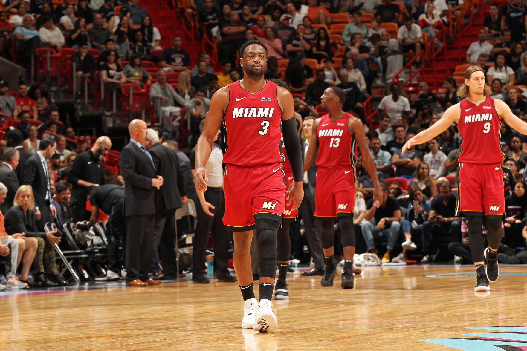 关于爵士主场告捷,团队合作再度取胜的信息 关于爵士主场告捷,团队合作再度取胜的信息