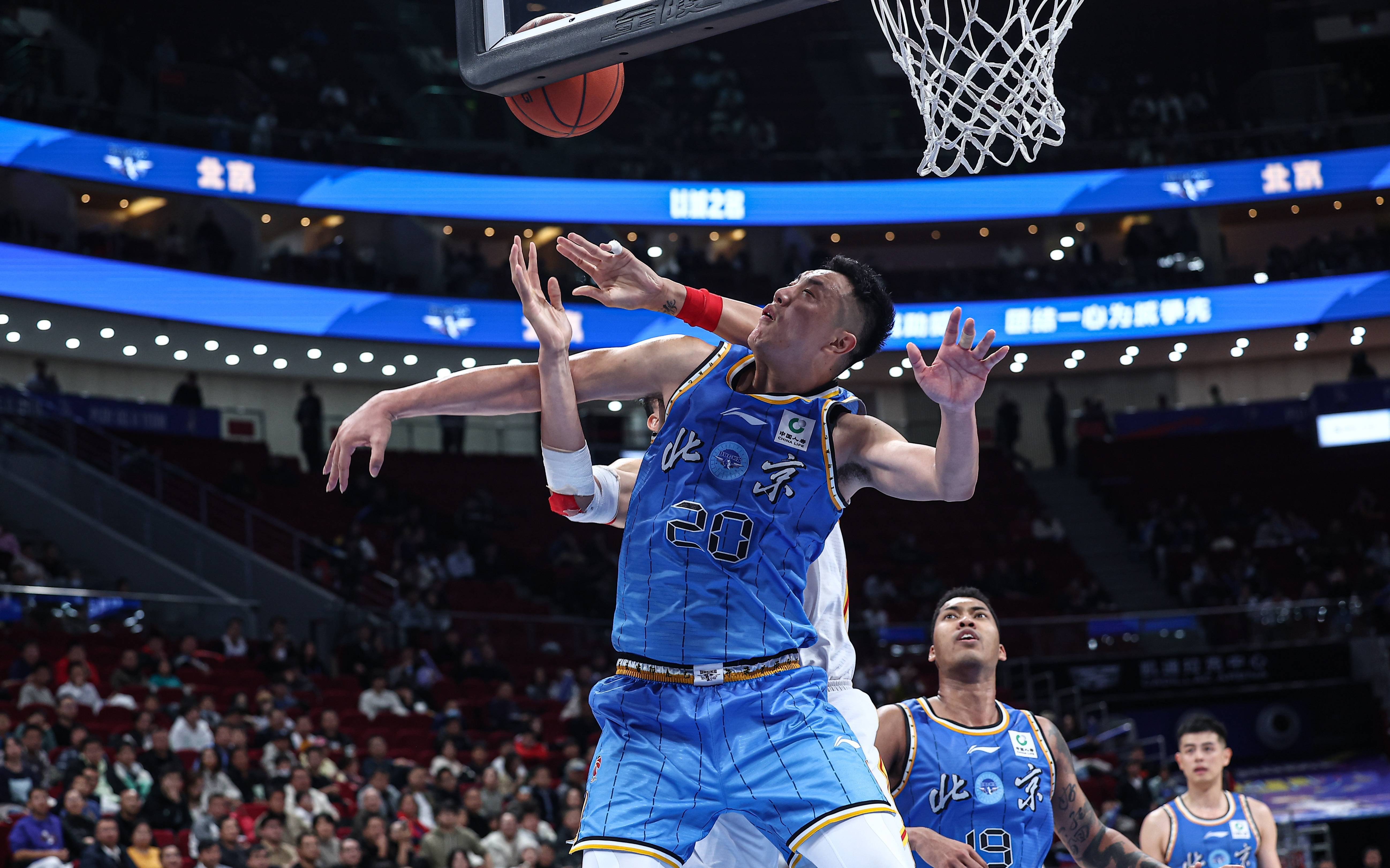 北京首钢队凭借强大实力轻松战胜对手 北京首钢队凭借强大实力轻松战胜对手