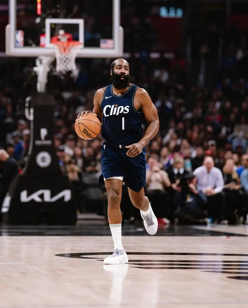 包含加拿大男篮力克步行者,西蒙斯高光表现的词条 包含加拿大男篮力克步行者,西蒙斯高光表现的词条