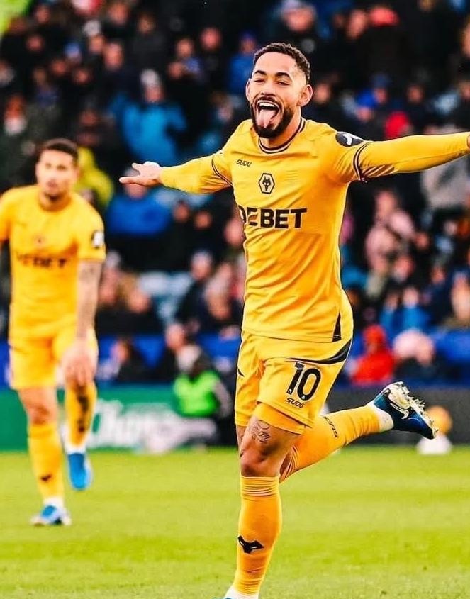 熊猫体育-曼联主场胜出，德乙新秀轻松获胜