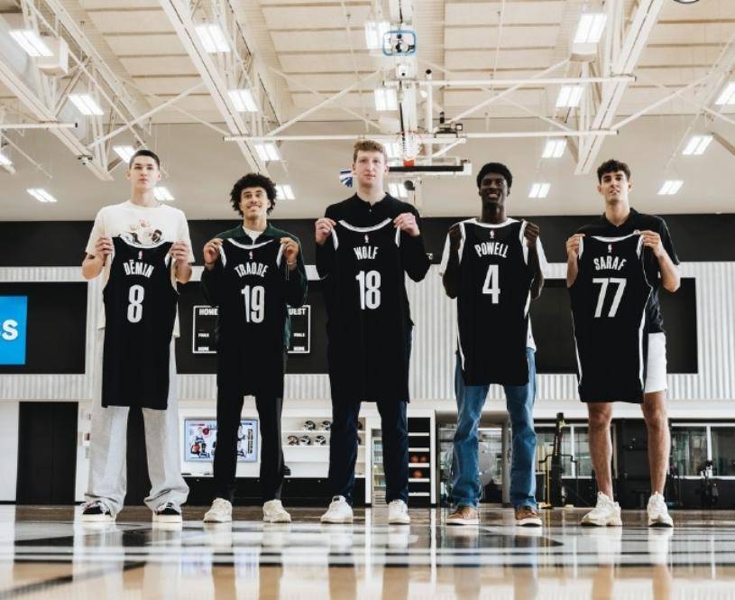 熊猫直播平台-关于篮网三分雨助胜，新秀爆发进攻端的信息